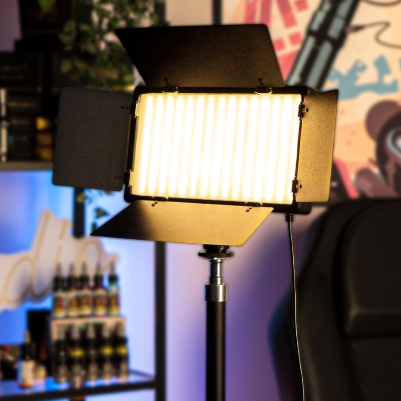 LAMPA LED800 + STATIV LAMPA LED800 + STATIV 9